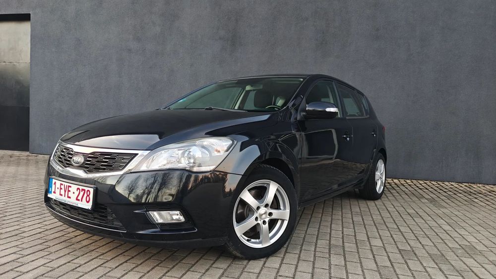 Kia Ceed Zadbany, bezwypadkowy i doinwestowany.