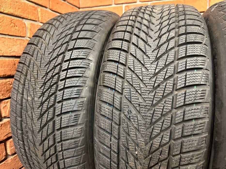 Opony Goodyear UltraGrip Performance 3 225/55R17 ROK 2024 8mm