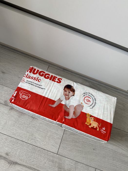 Памперси Huggies 4