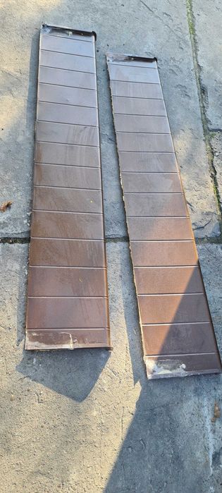 parapety zewnętrzne metalowe