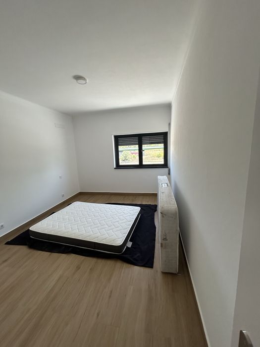 Arrenda-se apartamtento T2 alcanena