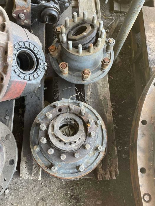 Продам ступицу заднюю ЗИЛ 130