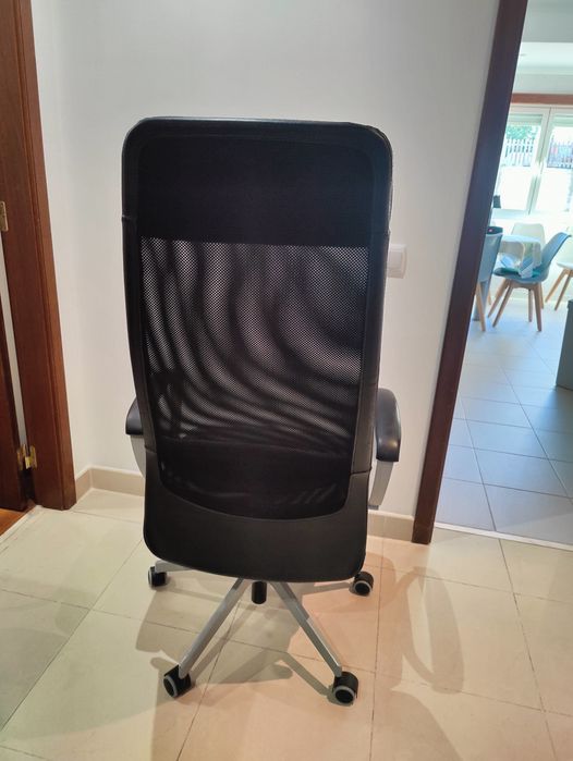 Cadeira escritório IKEA Markus em pele