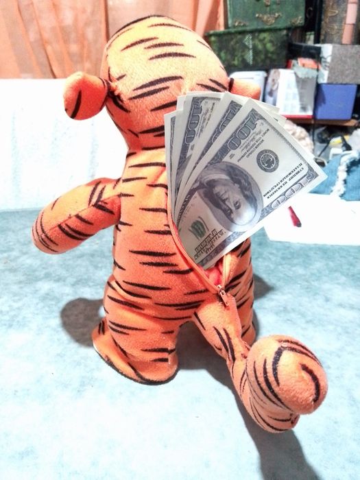 Игрушка - тайник ,вместо подарочной коробки. Подарочная игрушка.10% до