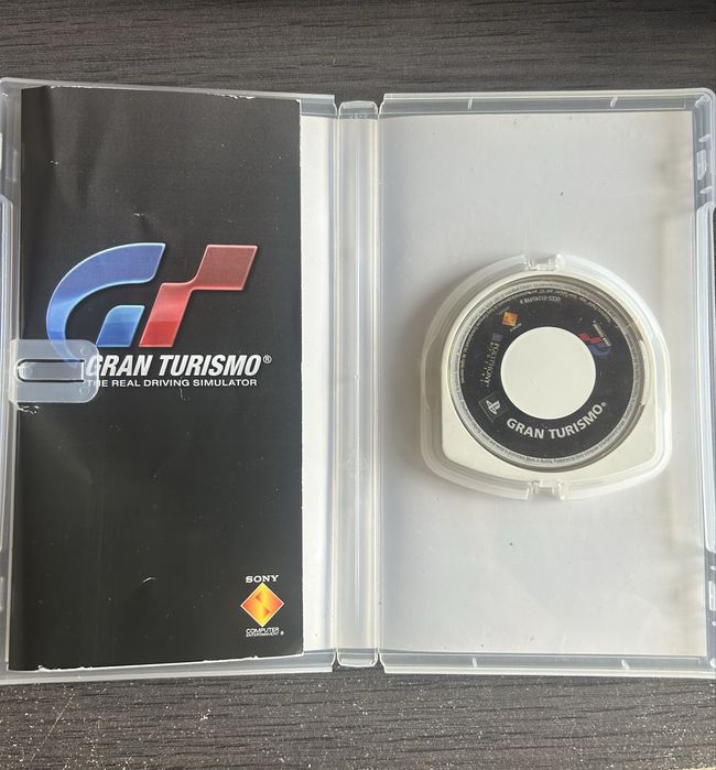 Granturismo e Geronimo Stilton para PSP