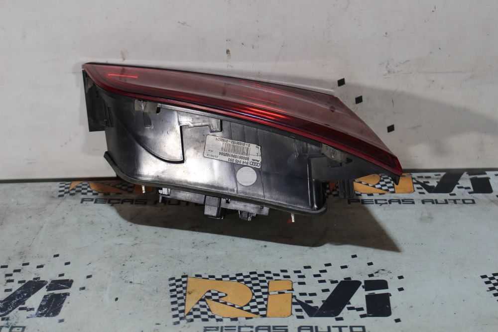 Farolim da mala esquerdo AUDI A3 Sportback (8VA, 8VF)