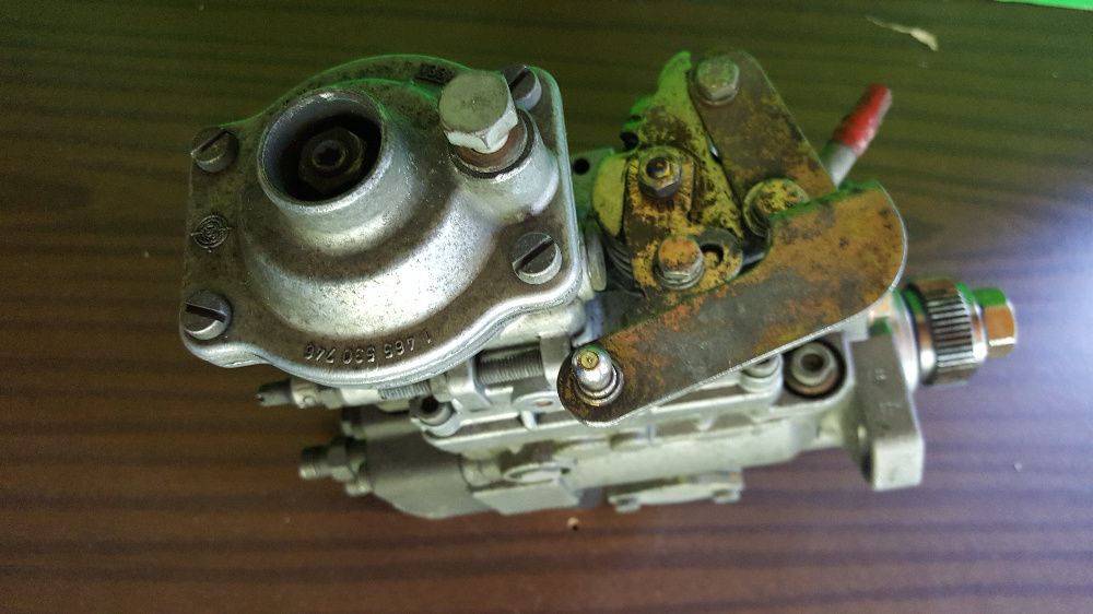 Насос высокого давления BOSCH (IVECO TURBO)