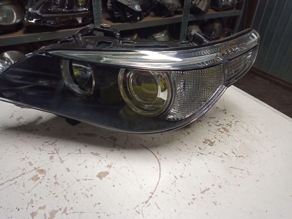Komplet lamp BMW E60 bi-Xenon skrętny Europa
