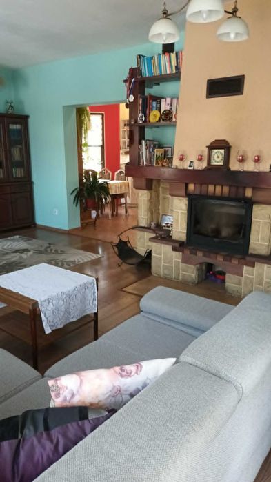 Dom wolnostojący o pom. 200m2 z działką 1414m2