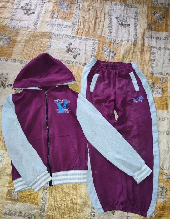 Костюм спортивний