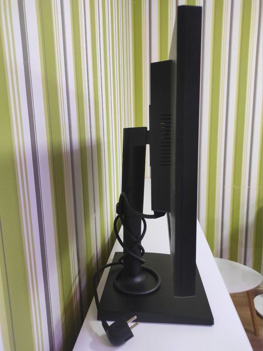 Монітор 24" Samsung S24E650PL