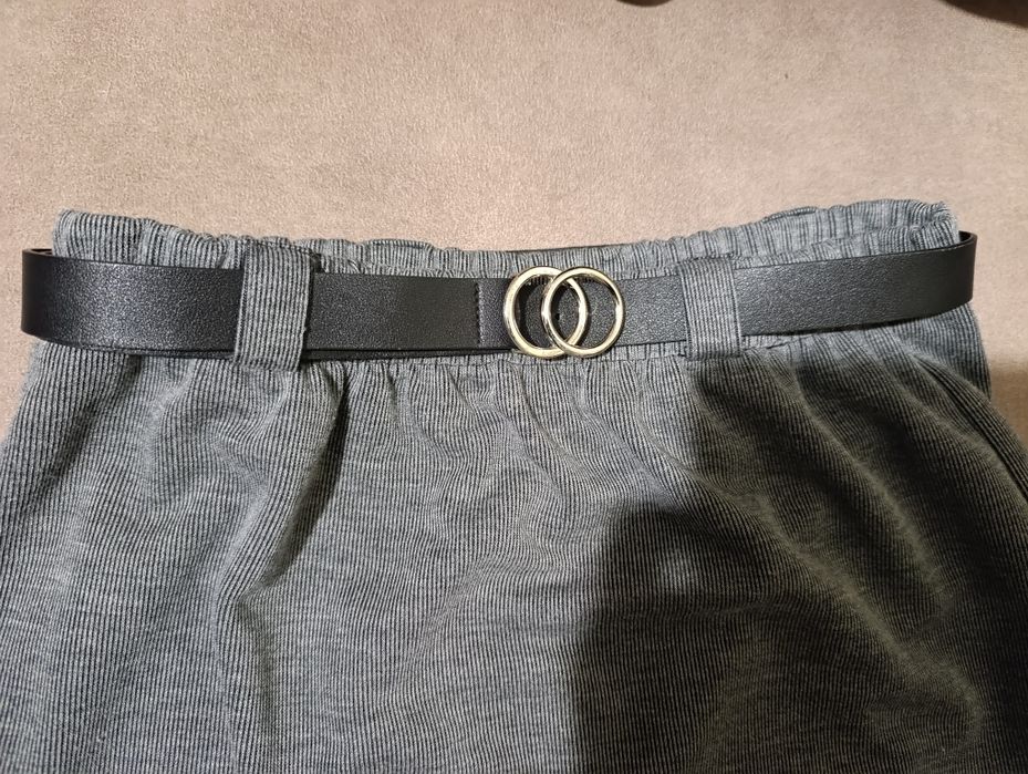 Сіра трикотажна спідниця-максі