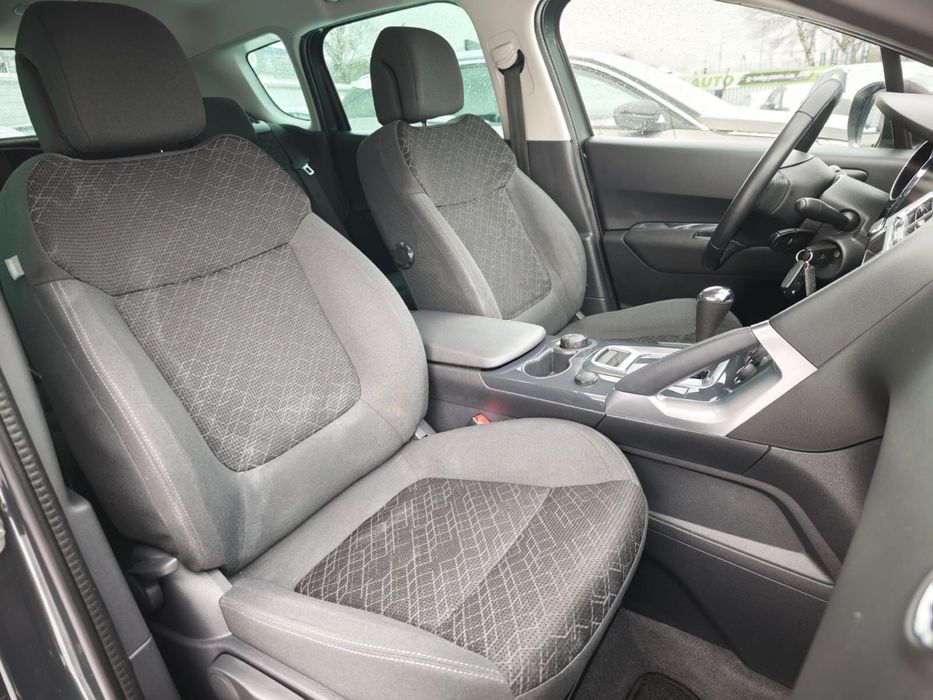 Peugeot 3008 (facelift) 2015 р. 1,6 HDi дизель, автомат