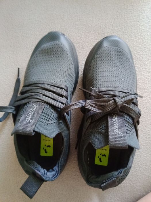Buty damskie 39/25 cm sportowe Giniros
