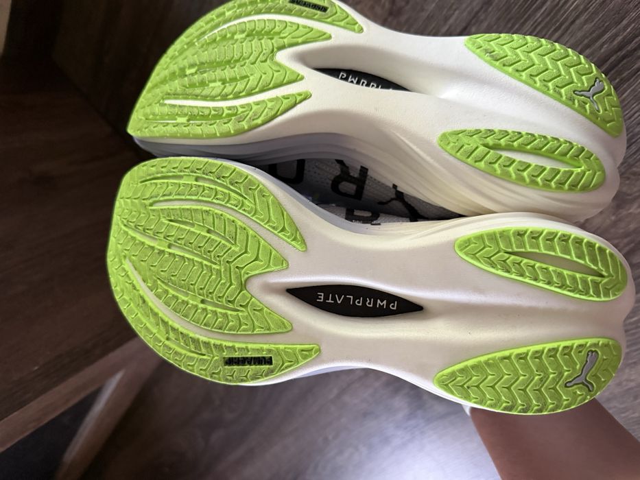 Бігові кросівки puma deviate nitro 3 hyrox EUR 39