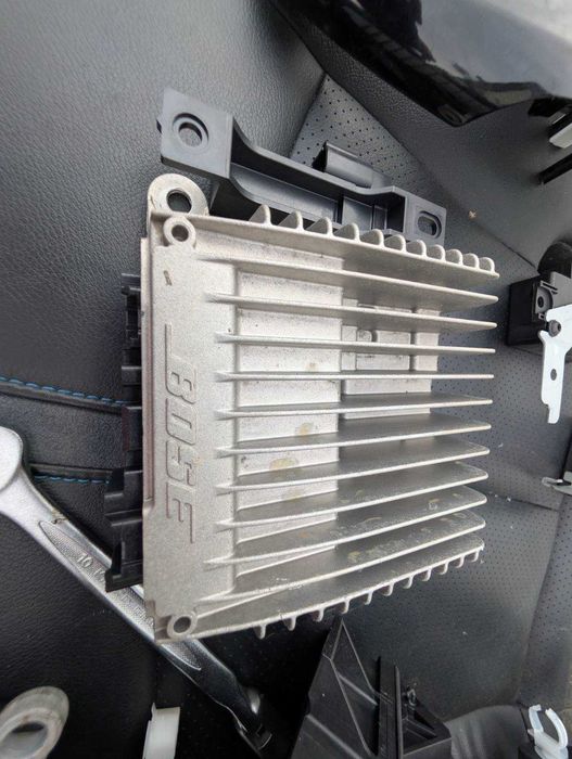 Усилитель музыки NISSAN Leaf ZE1 (17-) 280615SA2A BOSE