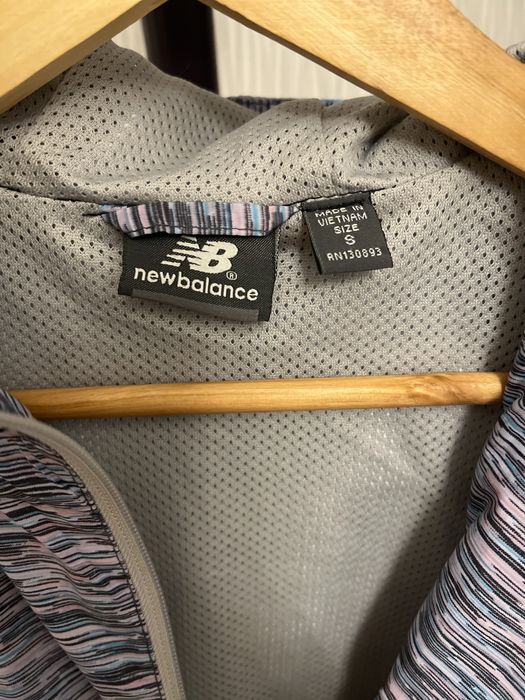 Kurtka damska przecideszczowa wiatrówka New Balance