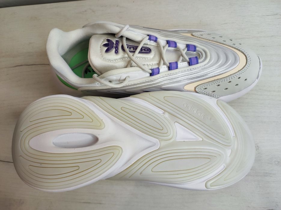 Кросівки adidas ozelia originals