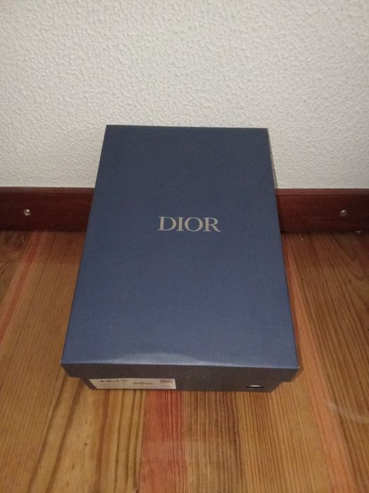 Dior b25 cinzento
