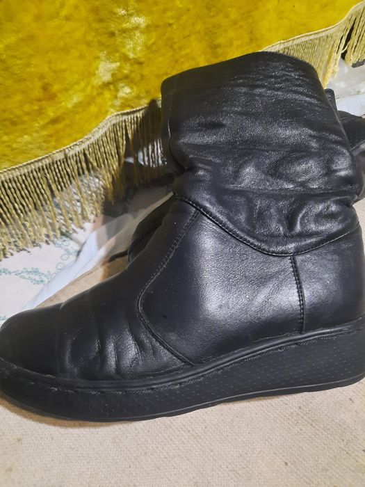 Продам чобітки 36 розміру