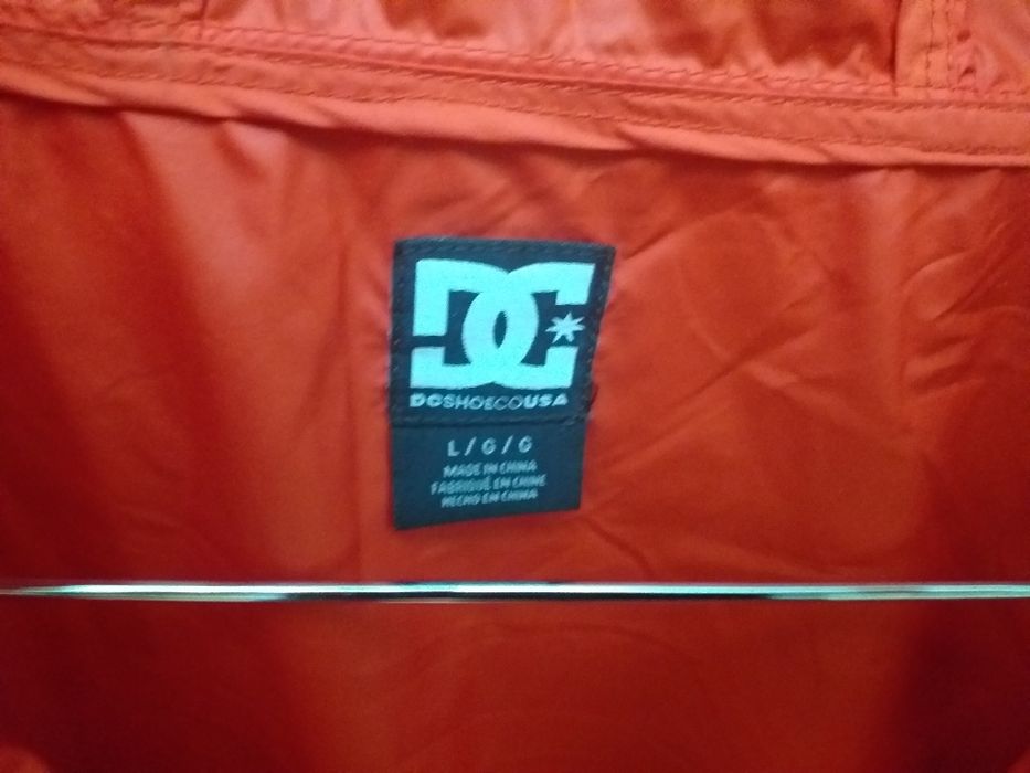 Impermeável  corta vento D&G