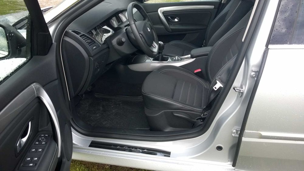 Renault Laguna Black Edition