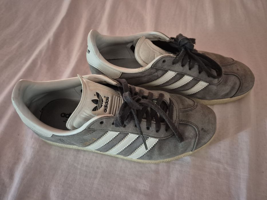 Adidas gazelle cinzentas