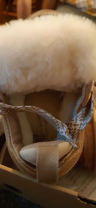 Sprzedam buty UGG lowenel