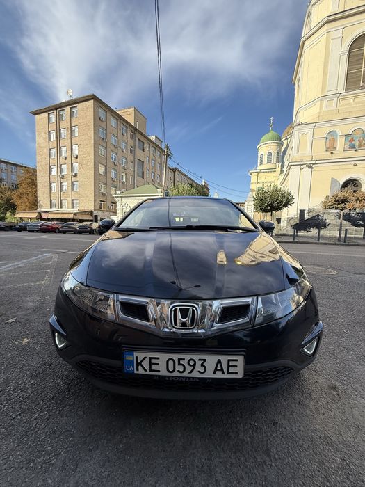 Honda civik 2008 5D , 1.8 газ/бенз ,6ст механика