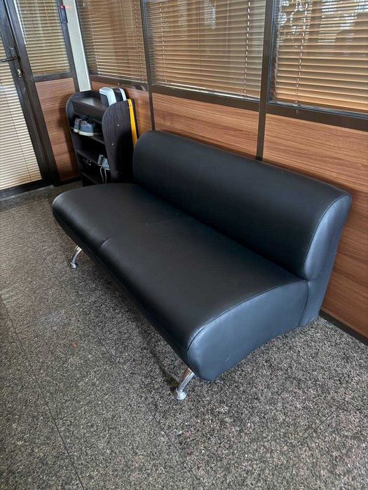 пуфи дивани офісні для відвідувачів кафе дому