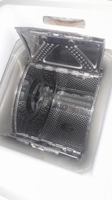 Продається машинка пральна