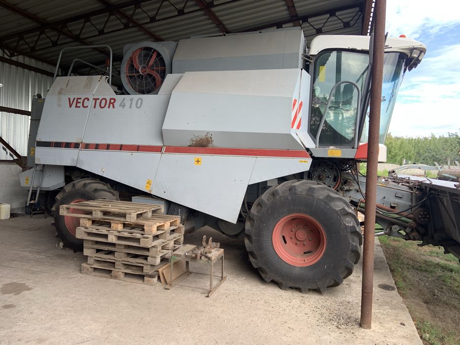 Комбайн вектор 410