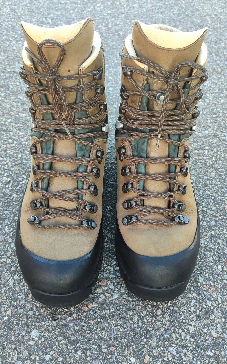 Lowa baffin pro 2 sale