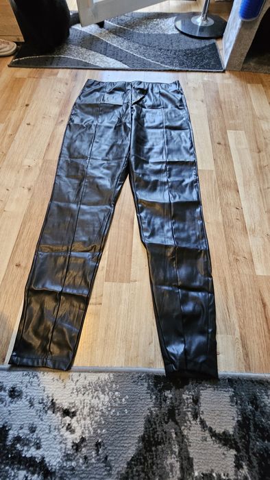 Spodnie damskie skóropodobny