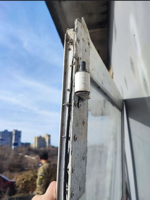 Двери алюминиевые окна курятник сарай гараж