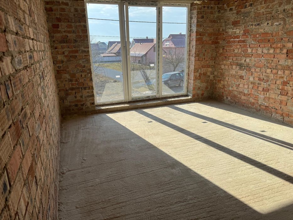 Котедж на стадії будівництва