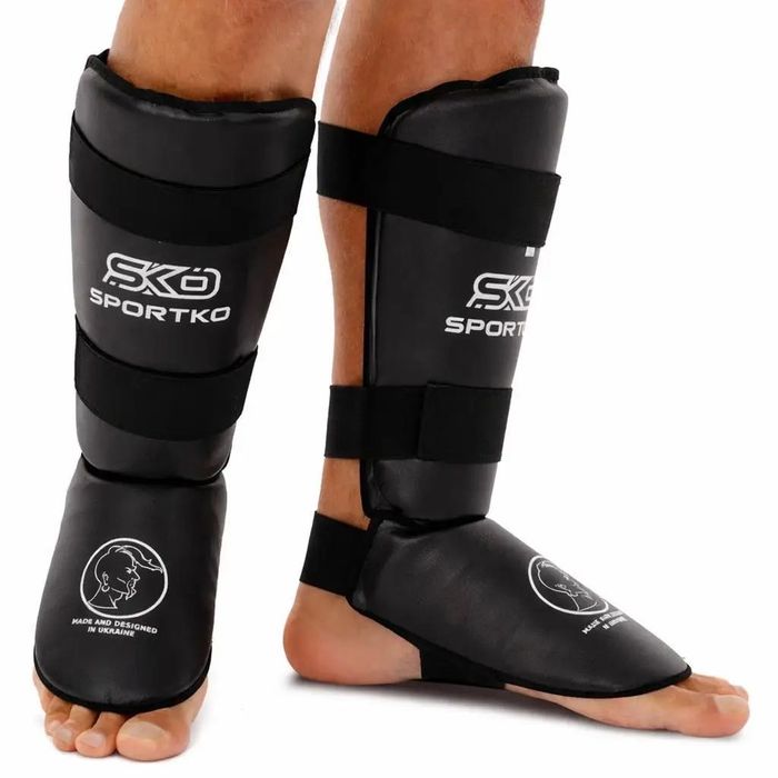 Дитячий Боксерський комплект рукавички, шолом, захист ніг, капа, бинти