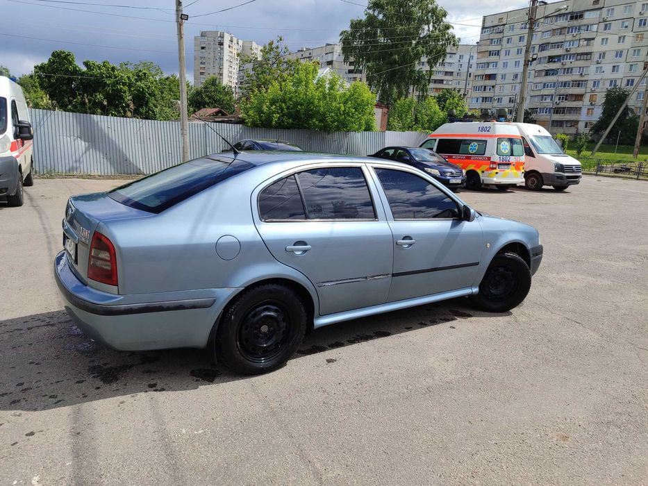 Авто Шкода октавия