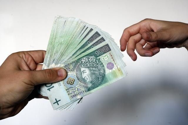 Pożyczka prywatna BEZ BAZ, oddłużanie z komornikiem, konsolidacja RATY