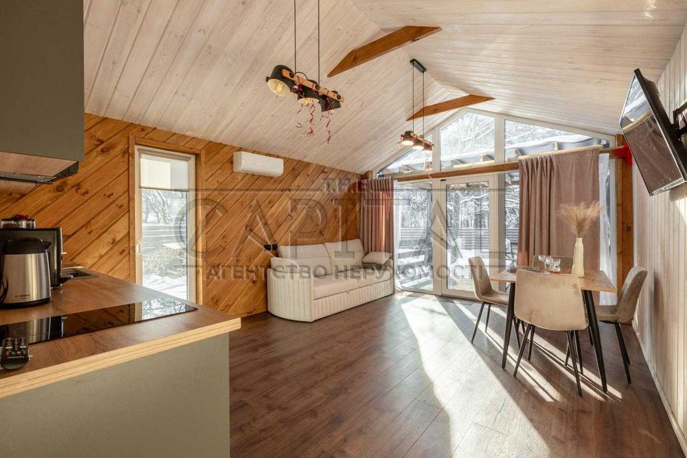 Готовий бізнес / Заміський будинок подобової оренди “Snoviya House”