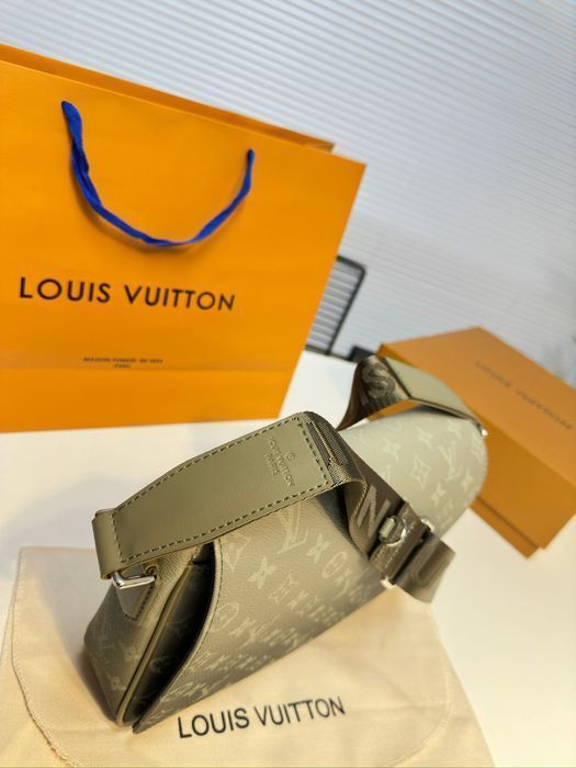 Louis Vuitton damier infini district сумка мужская золотая кожаная