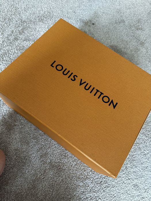 Коробка Louis Vuitton оригінал
