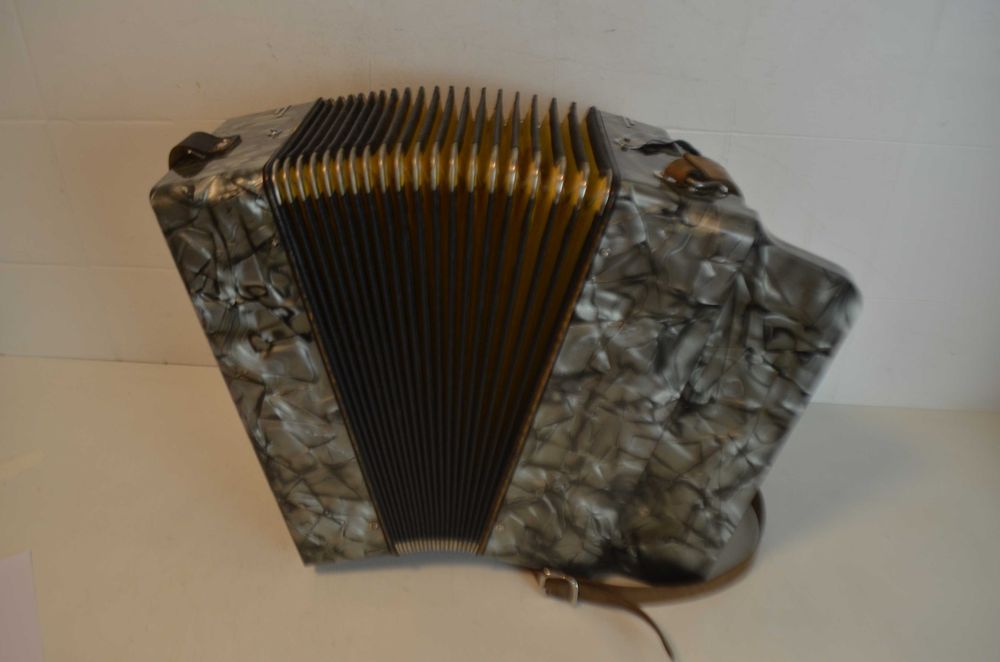 Concertina Hohner Clube ||  VictoriaTonalidade. Do  N 298