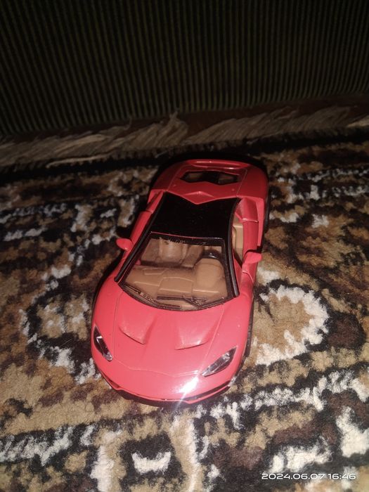 Металева машинка Lambordgini