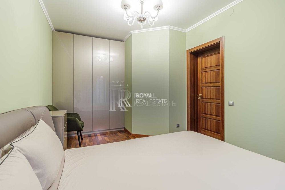 Продаж Таунхаусу 245 м2 КМ Золоті Ворота Козин Київська обл З Ремонтом