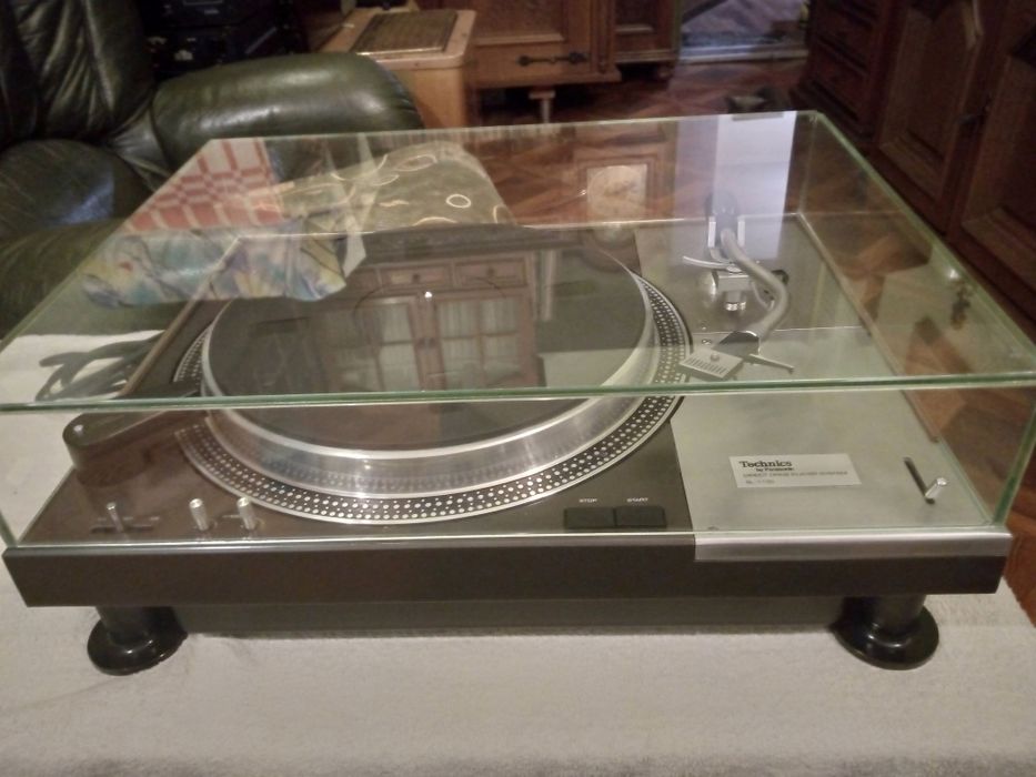 Technics SL-1100 програвач вініла