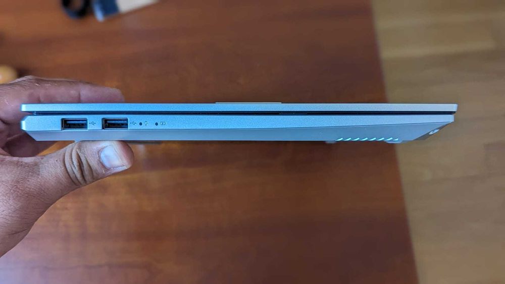Portátil ASUS Vivobook PRO