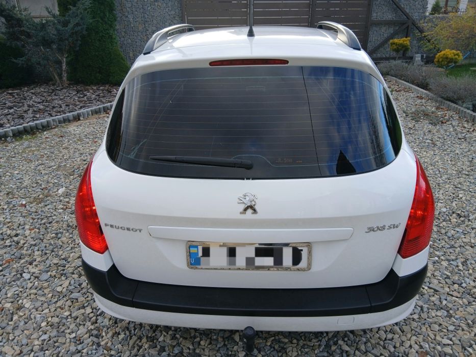 Пежо 308 sw 2011 року