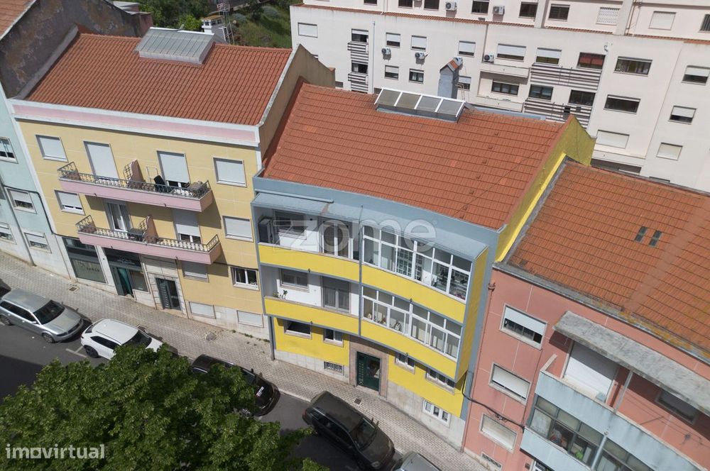 T2 Renovado | Buraca | Pronto a Habitar
