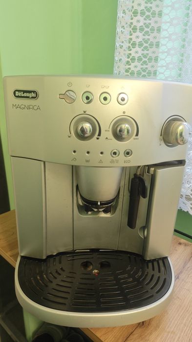 Кавомашина DeLonghi Magnifica